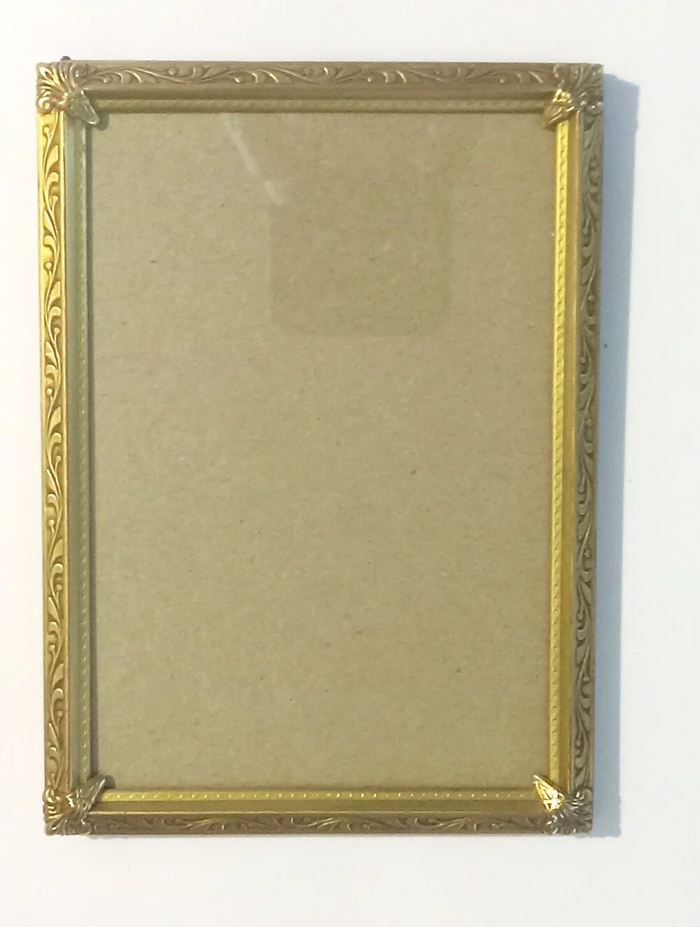 Vintage Art Deco Embossed Gold Tone Brass Picture Frame 7